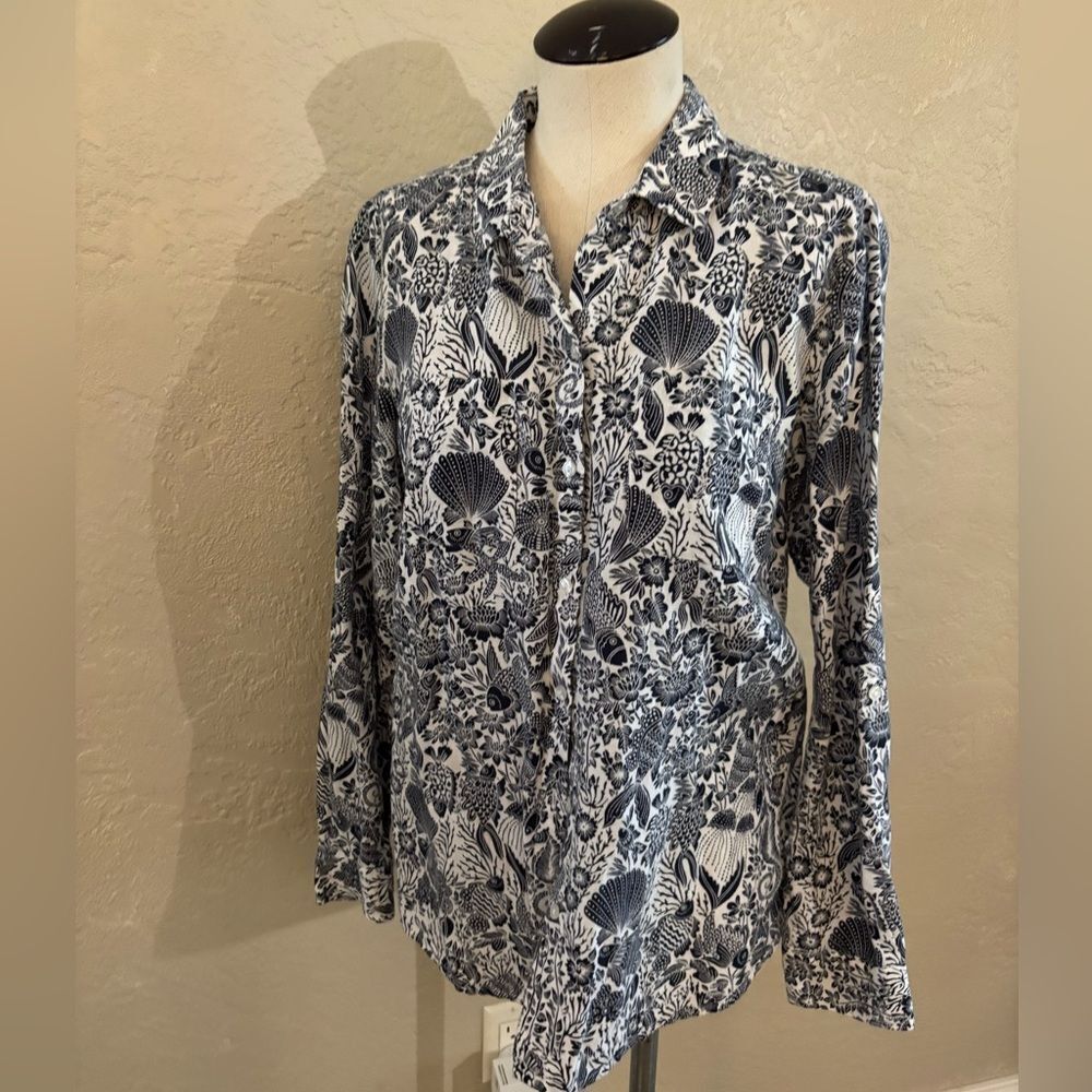 Charter Club Luxury Linen Button-Up Blouse Sz Med Tropical pattern - Picture 1 of 5
